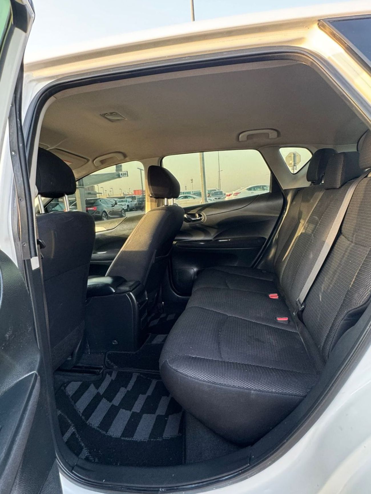 Nissan Tiida S 1.6L Sedan Hatchback Perfect inside and out