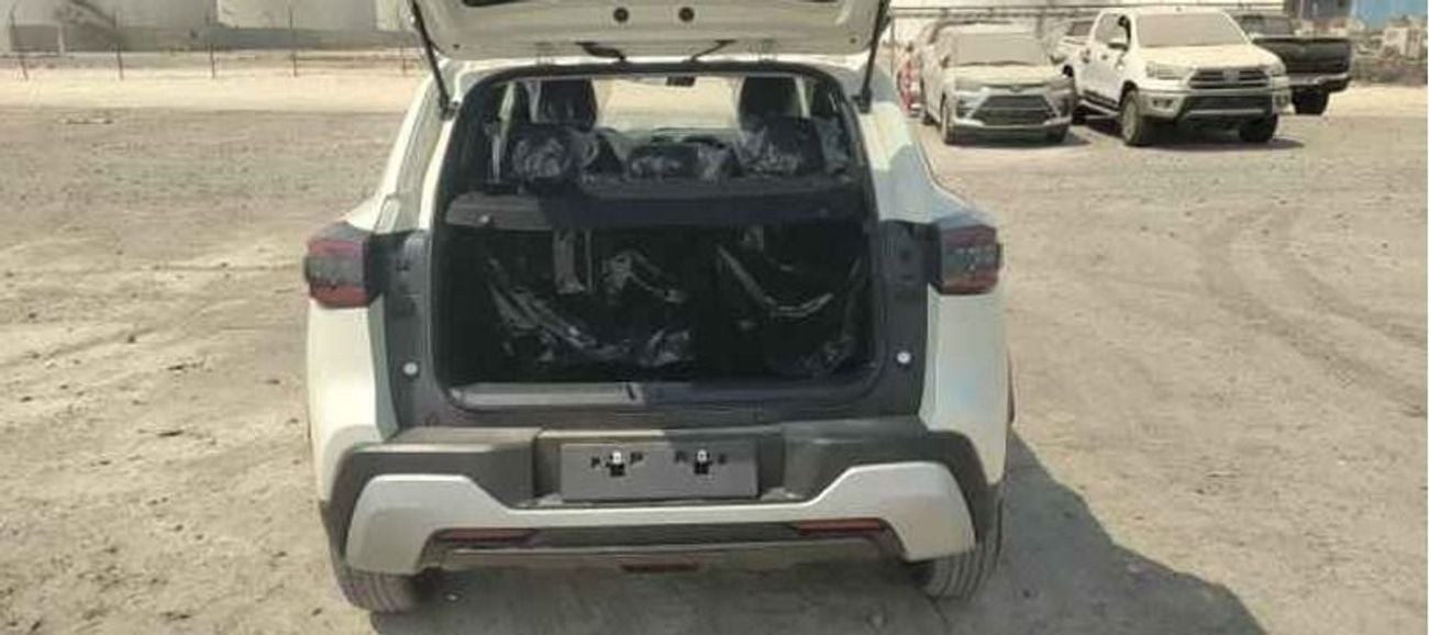 نيسان ماغنيت نيسان ماجنيت أسينتا بلس ذات الدفع الأمامي، محرك بنزين سعة 1.0 لتر، ناقل حركة أوتوماتيكي، موديل 2025