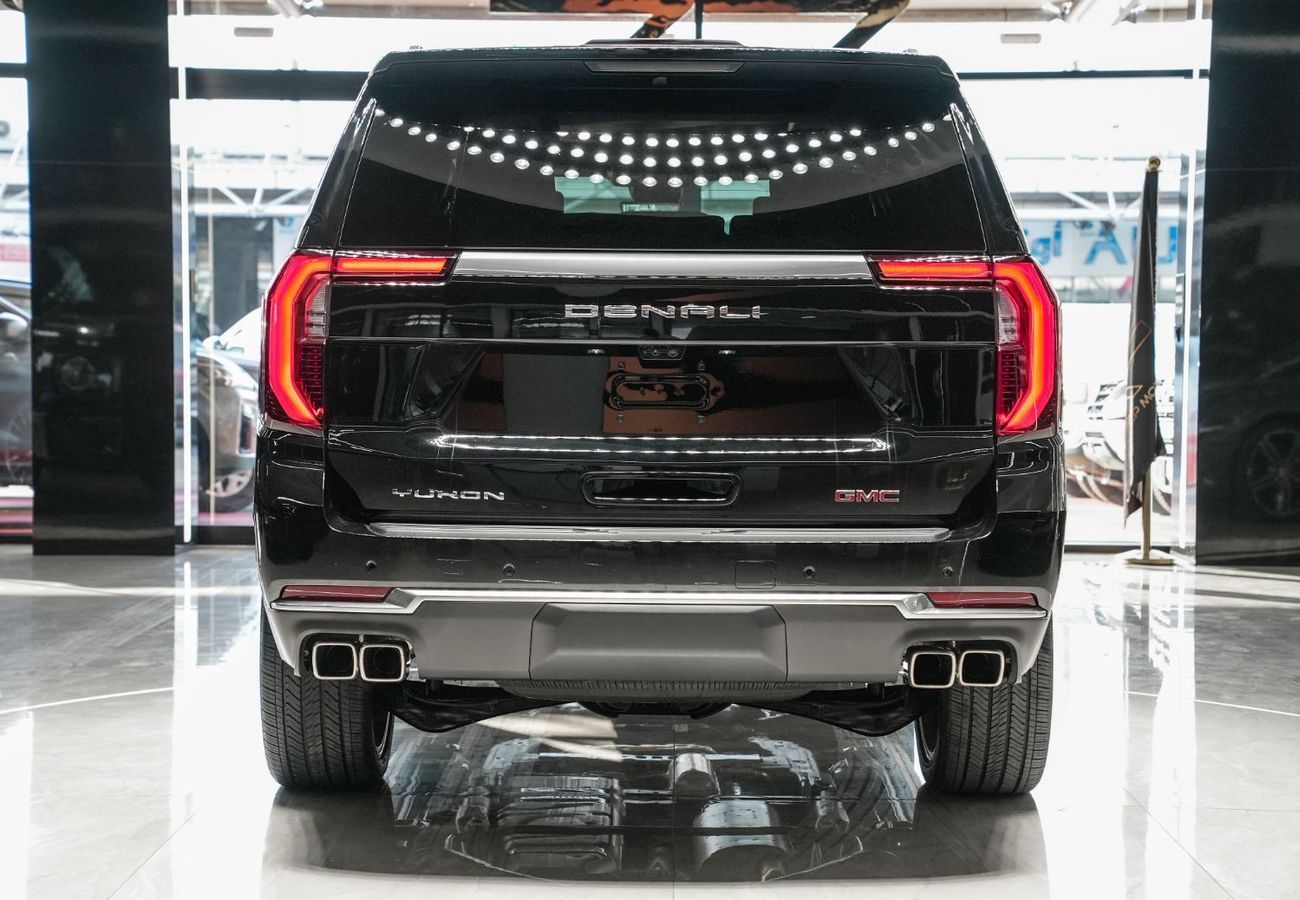 GMC Yukon 6.2 V8 Denali (AWD)