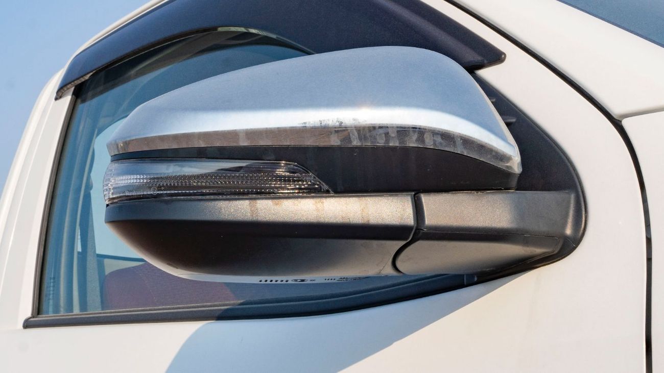 تويوتا هيلوكس 