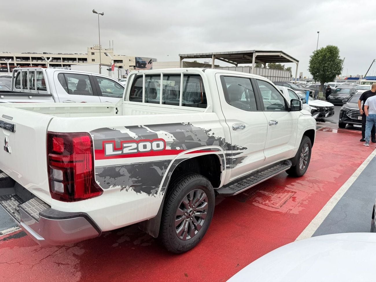 ميتسوبيشي L200 GL SPORTARO AUTAMTIC DESEIL