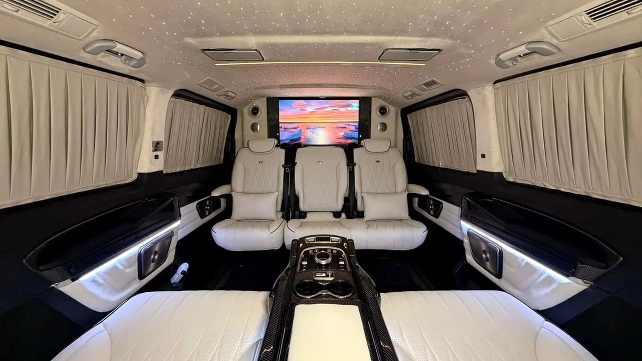 Mercedes-Benz V 300 ARRIVAL MODEL VIP MERCEDES GCC V300 with ADDITIONAL REAR AC - 2 Years Warranty by VLINE