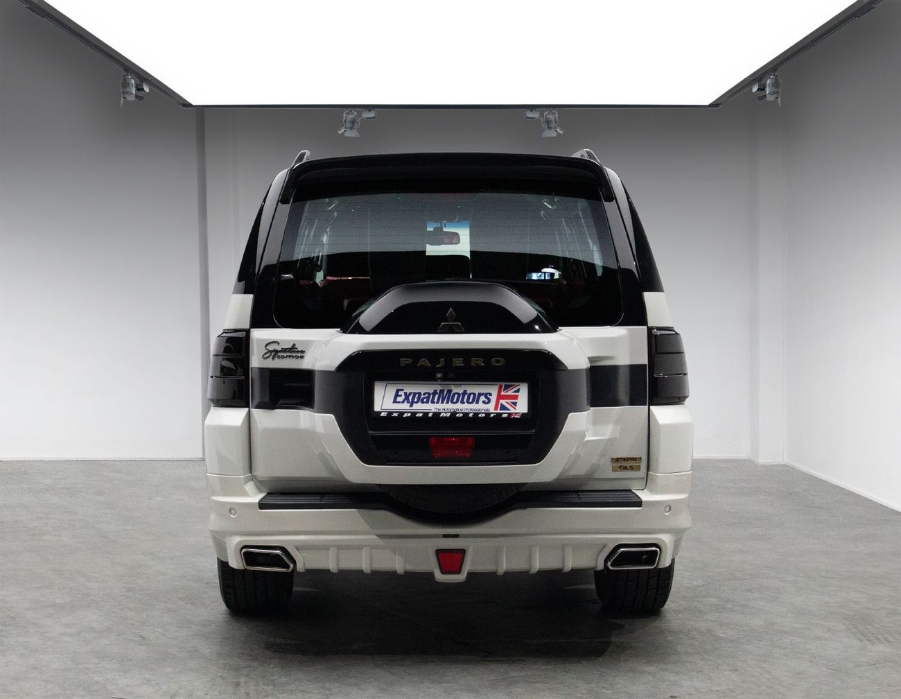 Mitsubishi Pajero GLS H/L SIGNATURE EDI