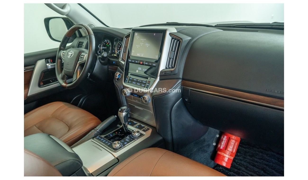 Toyota Land Cruiser 2018 Land Cruiser VXR / Full Service History
