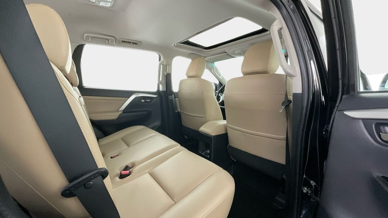 ميتسوبيشي مونتيرو سبورت GLS Top | شامل الضمان | 0 ﺪﻔﻋﺓ ﺃﻮﻟﻯ