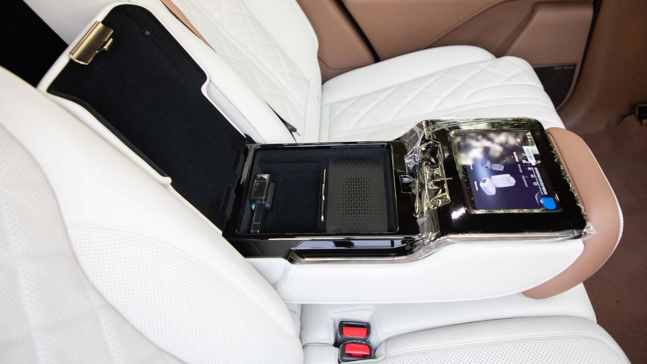 يانغوانغ U8 DM-i PREMIUM EDITION | 22" Alloy with Float Mode | 2025 | For Local Registration +10%