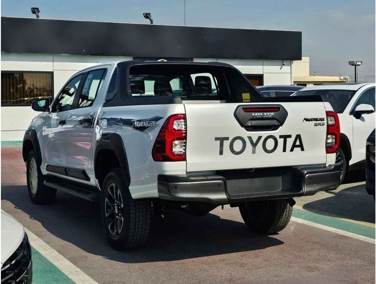 تويوتا هيلوكس Toyota Hilux DC Adventure 4.0L Petrol 2025