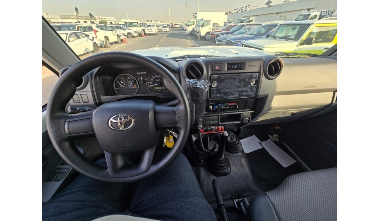 Toyota Land Cruiser Pick Up land Cruiser 3 Door 4.2L Diesel Ambulance Model 2024 New Shape