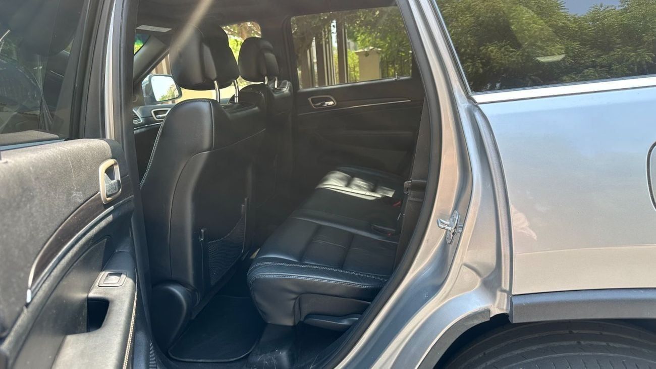 جيب جراند شيروكي Limited 3.6L