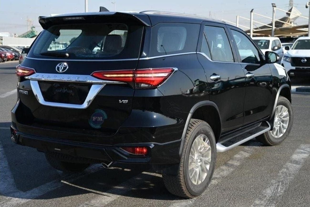 تويوتا فورتونر VXR+ 4.0L Petrol 4WD Automatic
