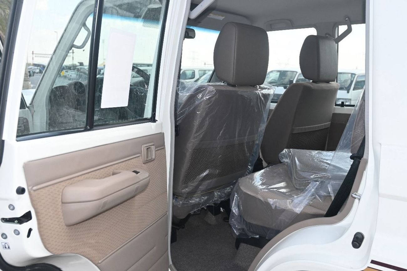 Toyota Land Cruiser 70 2024 Toyota Land Cruiser LC76 LX-E (5-Door) Hardtop 4.5L V8 Diesel M/T 4x4 Export Only