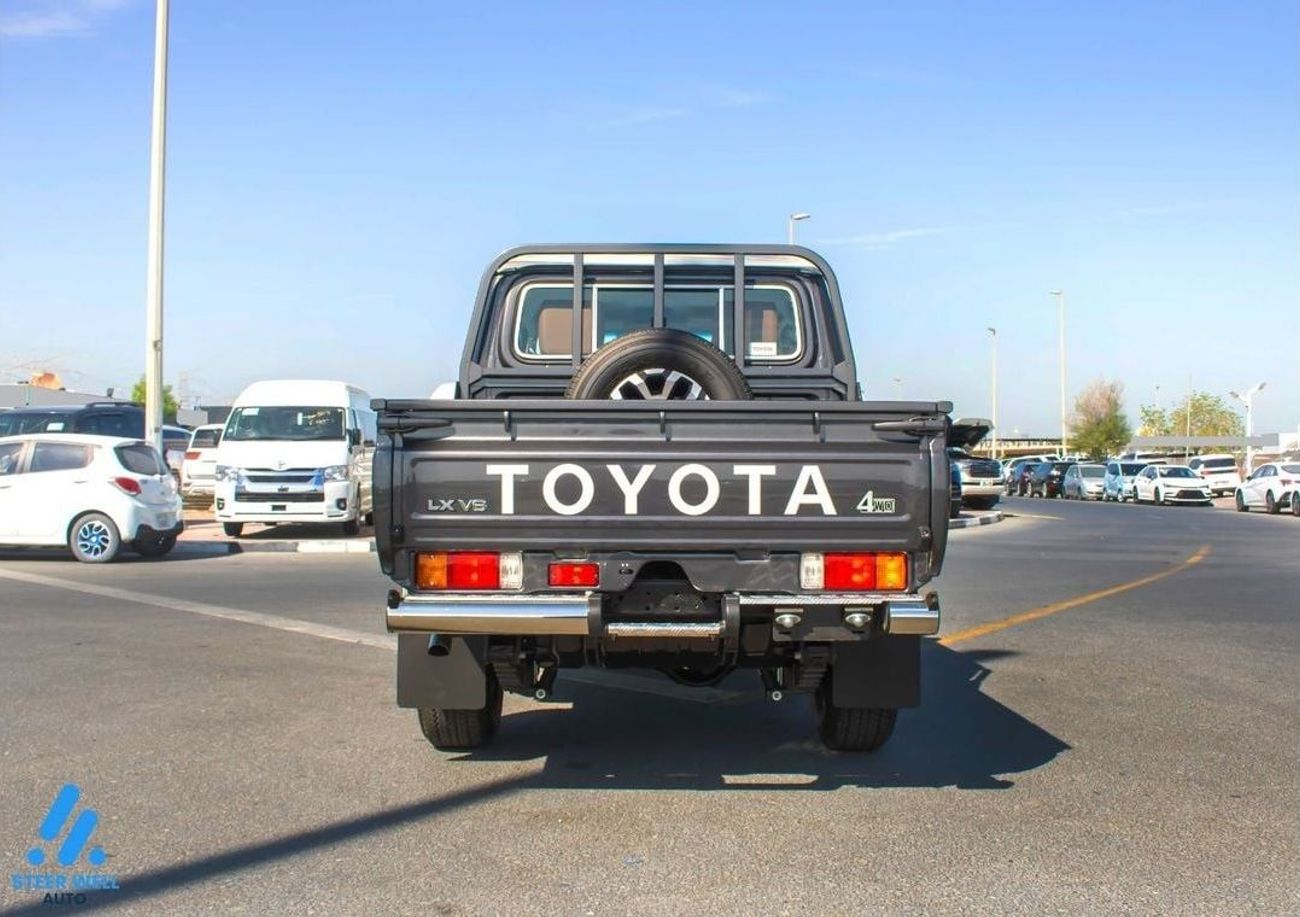Toyota Land Cruiser Pick Up 79 D/C LX - Z Full Option 6 Speed A/T / V6 Petrol / Power Door Lock / Export Only