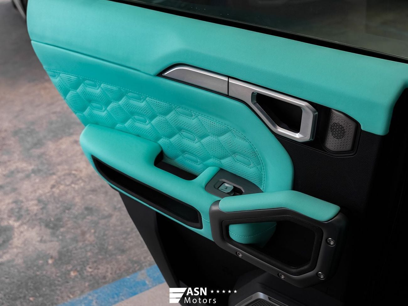 Jetour T2 Luxury Conquest Pro Tiffany Interior 2.0 Turbo (Export Only)
