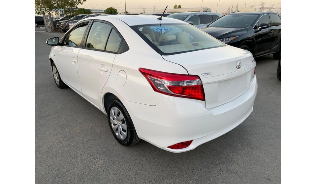 تويوتا يارس URGENT SALE 2015 TOYOTA YARIS GCC