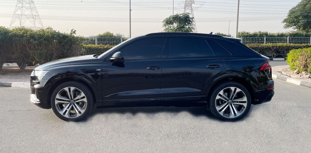 أودي Q8 55 TFSI quattro S-Line 3.0L (340 HP)
