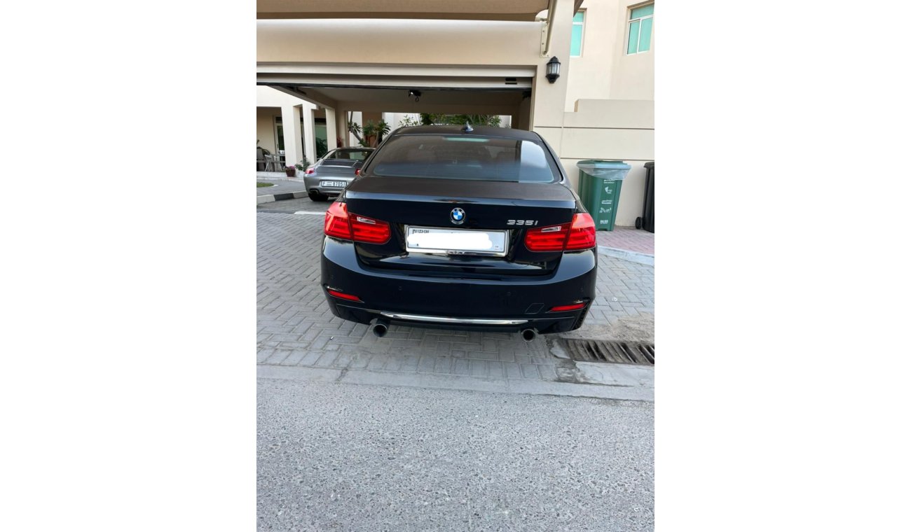 BMW 335i Luxury