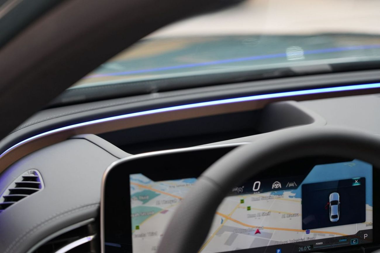 Mercedes-Benz E300 Mercedes-Benz E 300 | 2025 GCC 0km | Agency Warranty | AMG Sports Package | Black Piano Trim