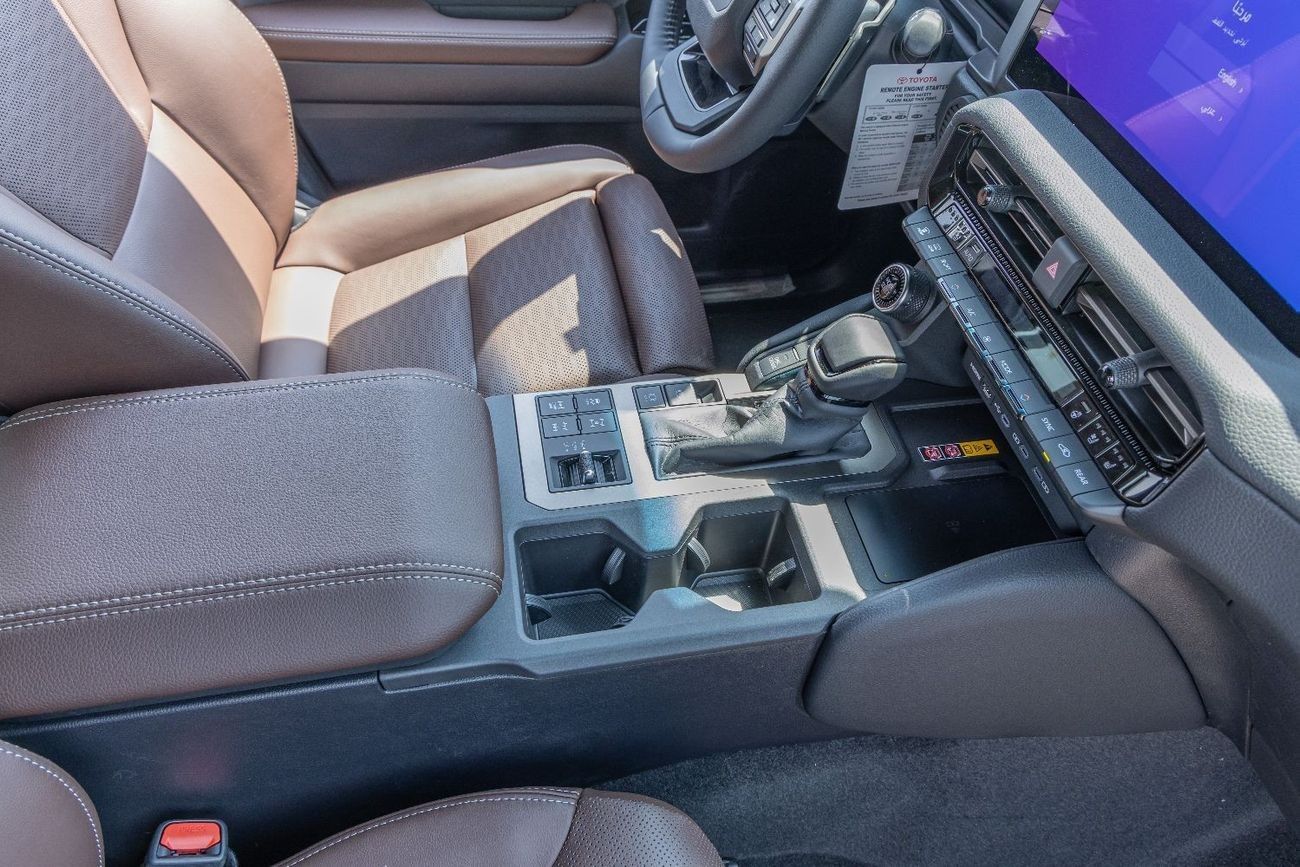 تويوتا برادو Adventure Mono Tone 2.4T Prado Adventure 2.4L Turbo, 4WD, Leather Seats, Sunroof - 2025 (Export)