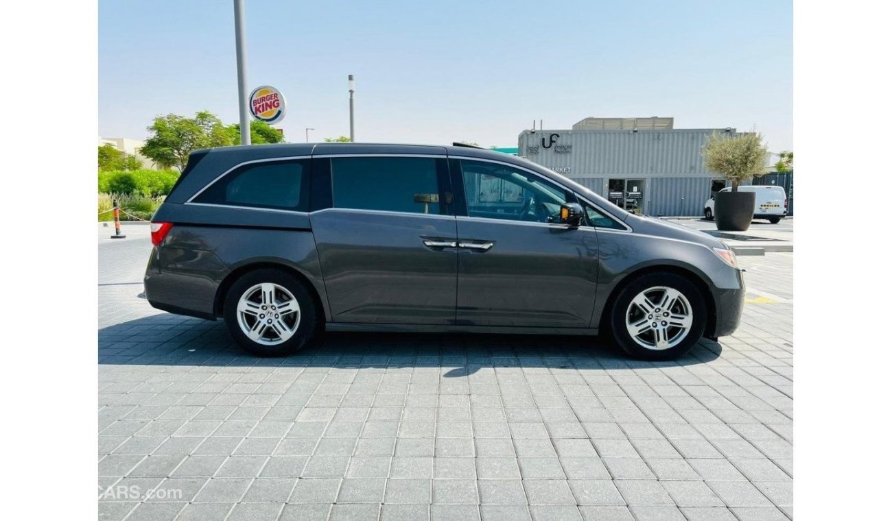 Honda Odyssey Touring ll TOPEND ll AUTOMATIC DOORS ll GCC ll WELL MAINTAINED
