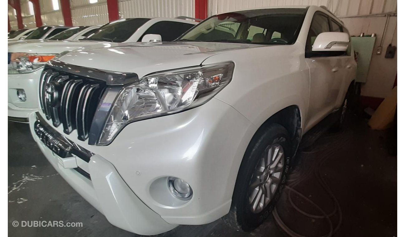 Toyota Prado PETROL V6 4.0L  LEFT HAND DRIVE