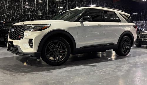 Ford Explorer ST 400A 3.0L 2025 Ford Explorer, Ford Warranty + Service Pack, Very Low Km, 7 Seater, Excellent Cond