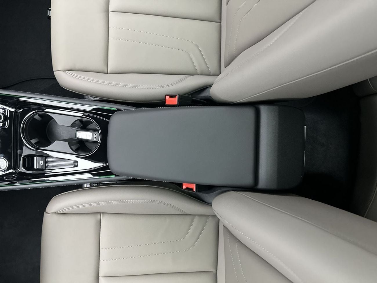 Audi Q3 Sportback TFSI quattro 204hp Premium Edition (Ref# 20639)