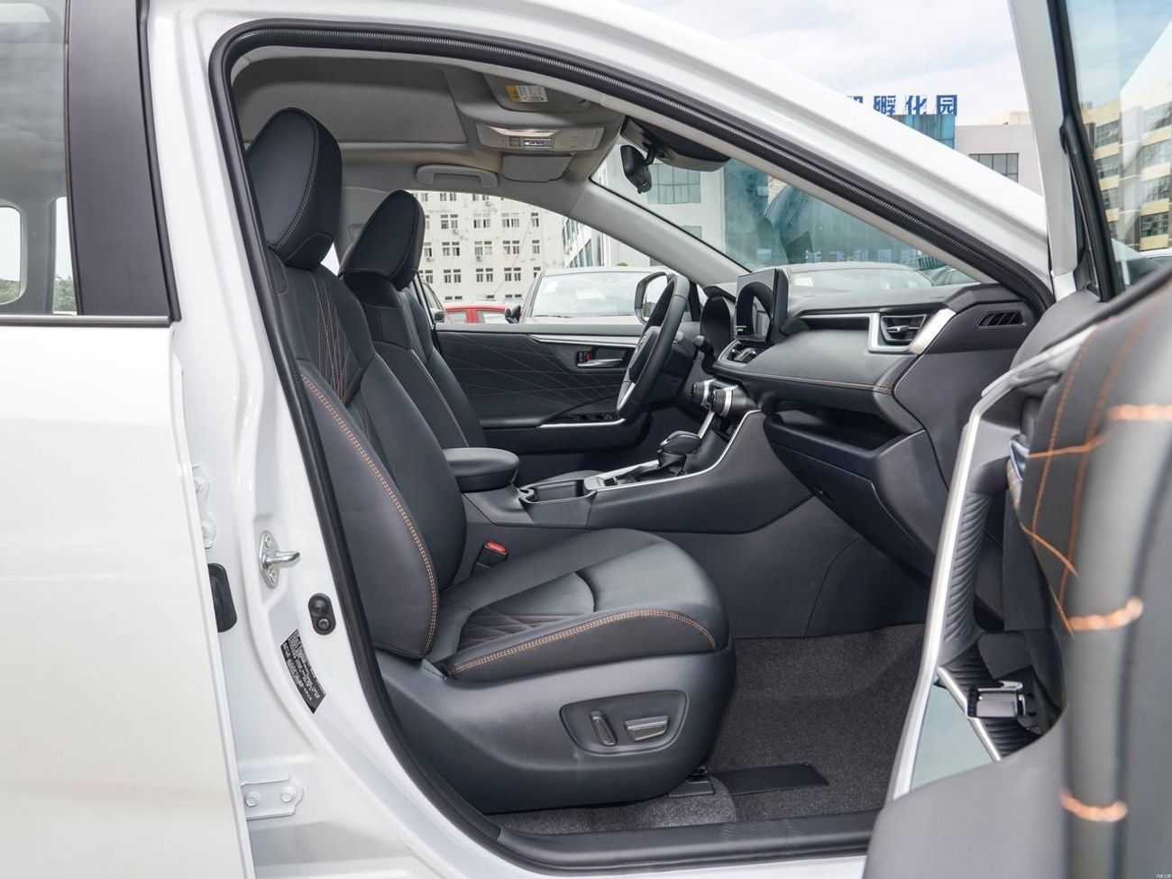 Toyota RAV4 TOYOTA RAV 4 2.0L PETROL 2WD FULL OPTION MODEL 2025