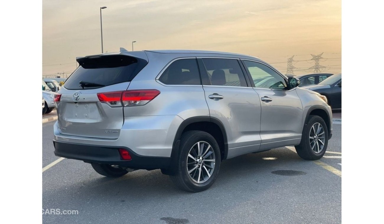 تويوتا هايلاندر 2018 Toyota Highlander XLE 4x4 3.5L V6 Full Option 7 Seater - UAE PASS