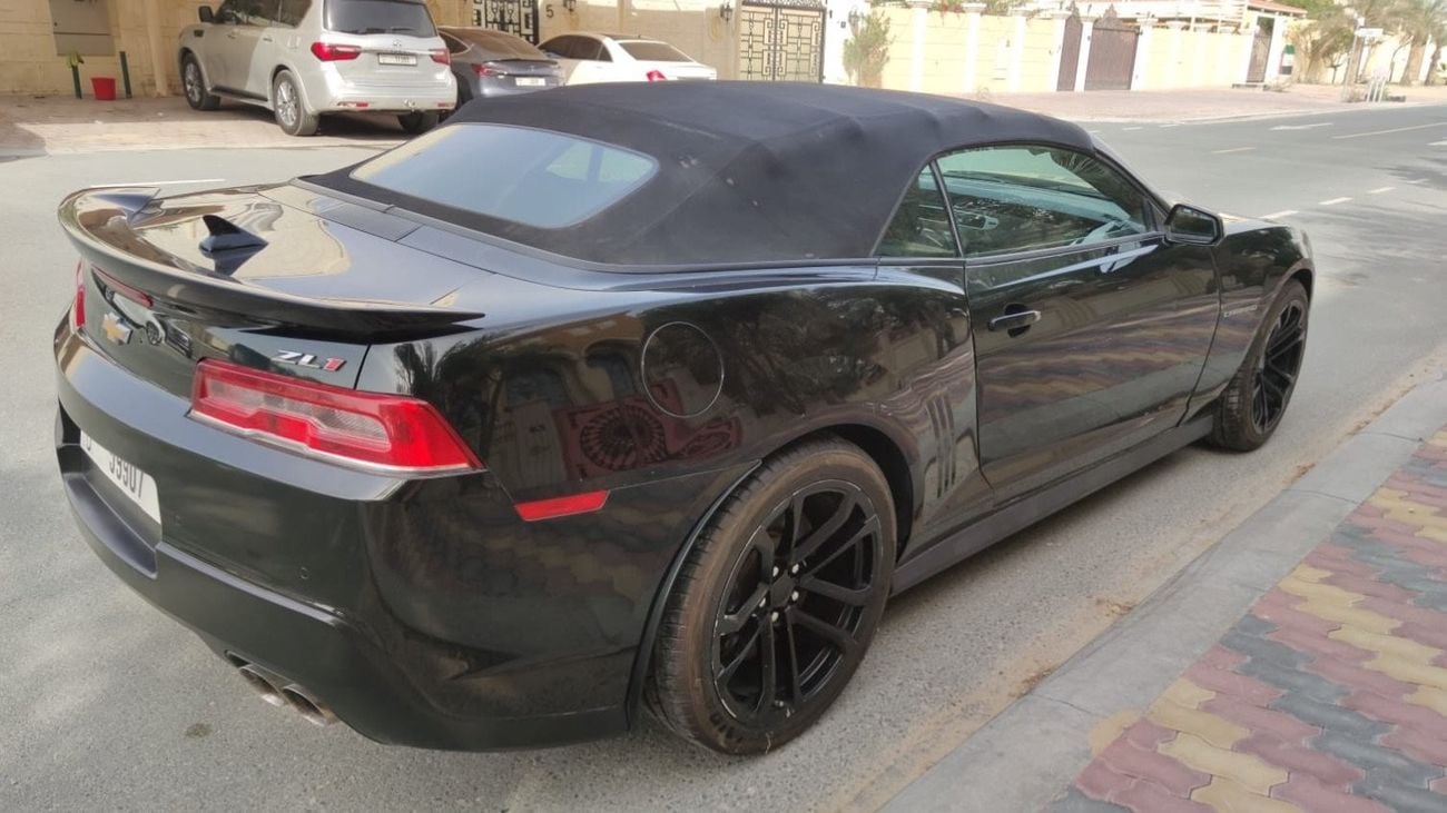 Chevrolet Camaro Z28 Comaro zl1 convertible, special car 750 hp upgraded, and agency very clean car manual transmission