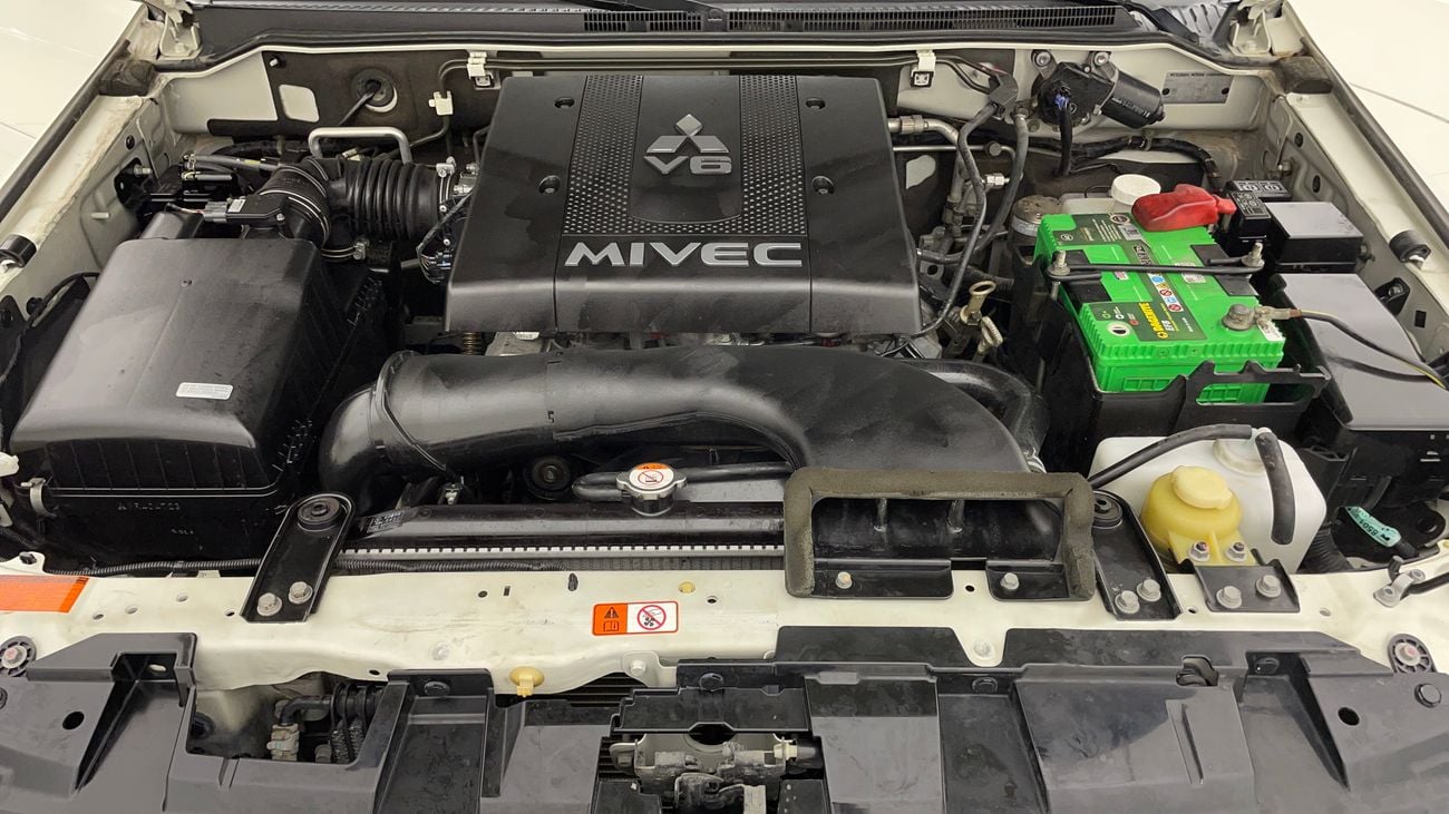 Mitsubishi Pajero GLS H/L SIGNATURE EDITION 3.8 | Zero Down Payment | Home Test Drive