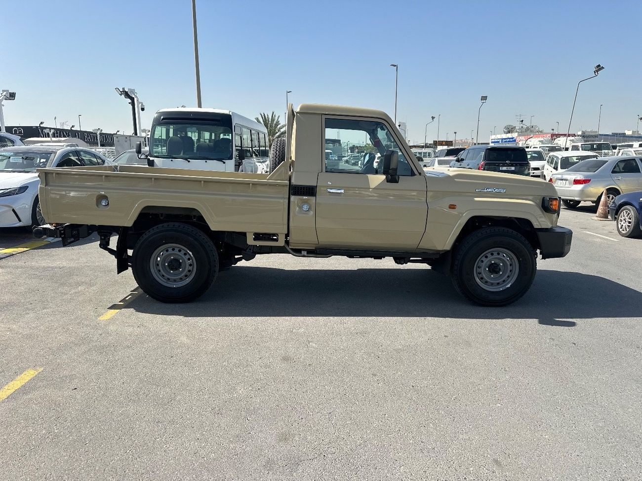 Toyota Land Cruiser Pick Up Std 4.0L Single Cab Utility 4WD