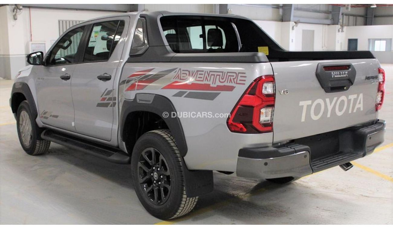 تويوتا هيلوكس ادفنشر بترول اتوماتيك   v6