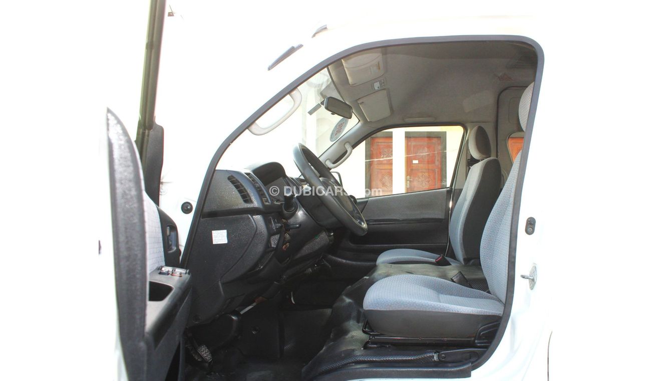 Toyota Hiace GL - High Roof LWB Toyota Hiace 2016 GCC High Roof, in excellent condition