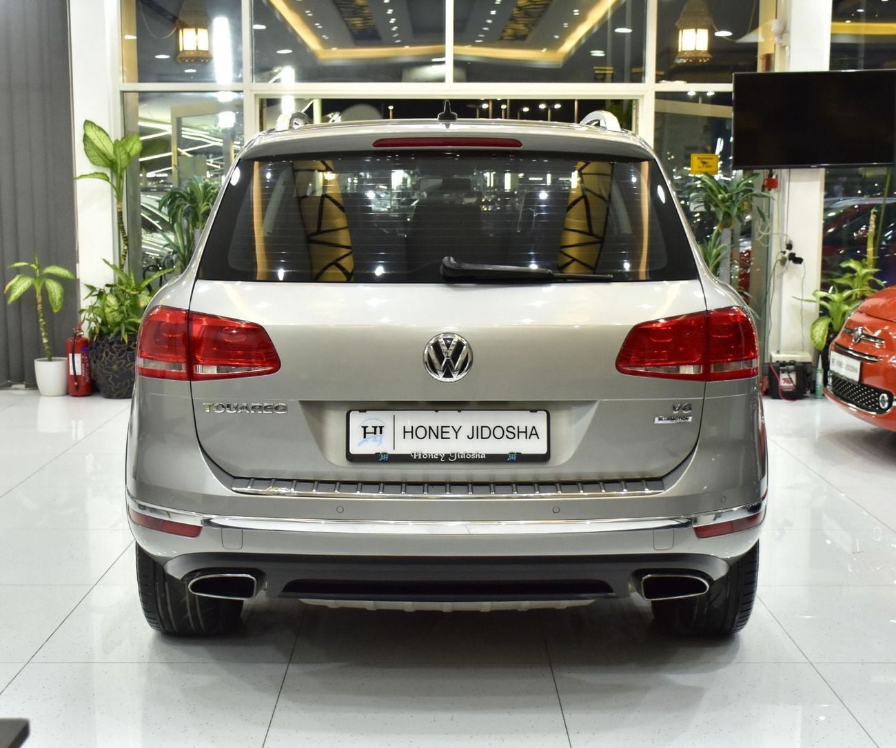 فولكس واجن طوارق EXCELLENT DEAL for our Volkswagen Touareg ( 2016 Model ) in Silver Color GCC Specs