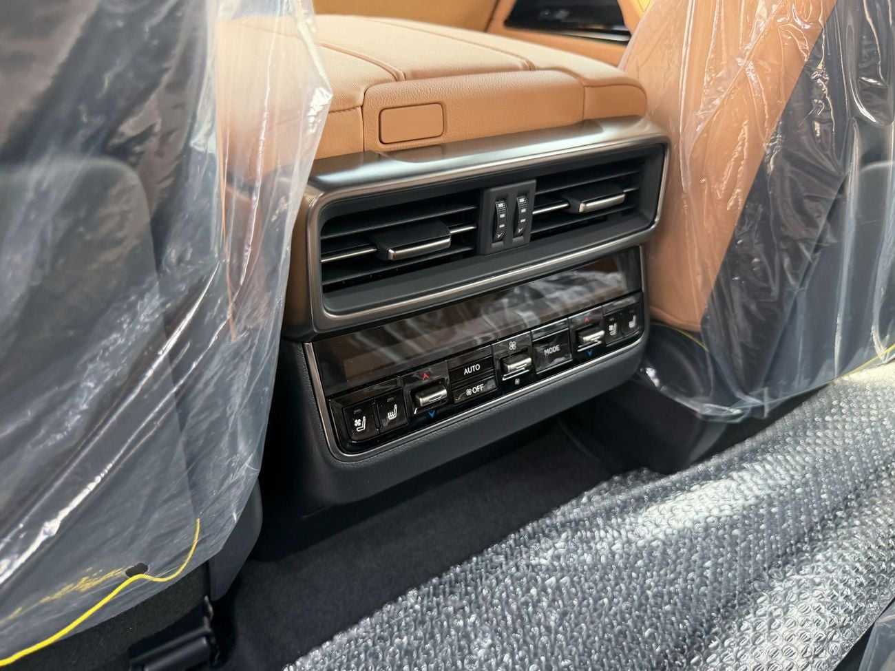 لكزس LX 600 SIGNATURE