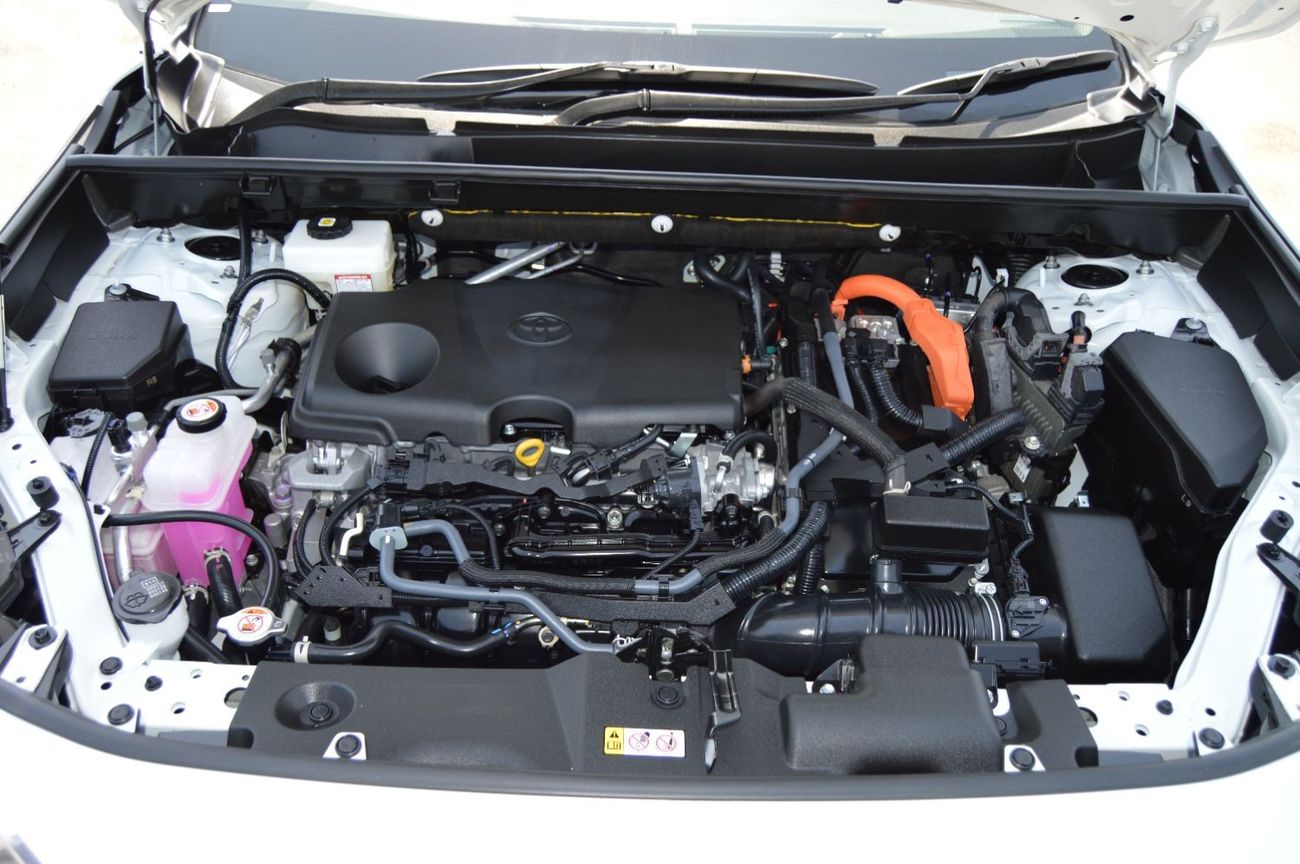 Toyota RAV4 2.5L Hybrid/ Petrol Full option