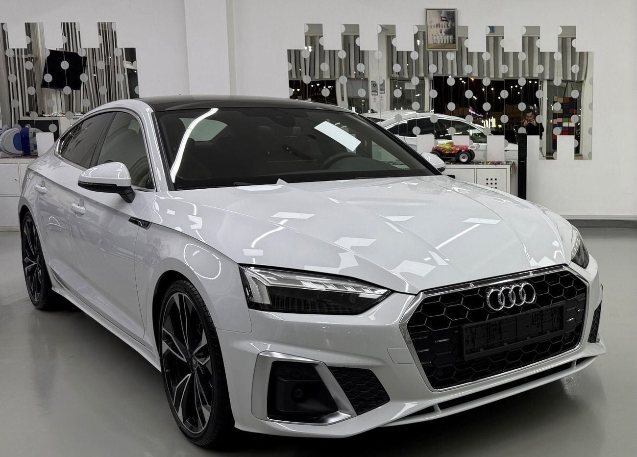 أودي A5 40 TFSI S-LINE SPORTBACK 40 TFSI S-LINE 40 TFSI S Line 2.0L (187 HP)
