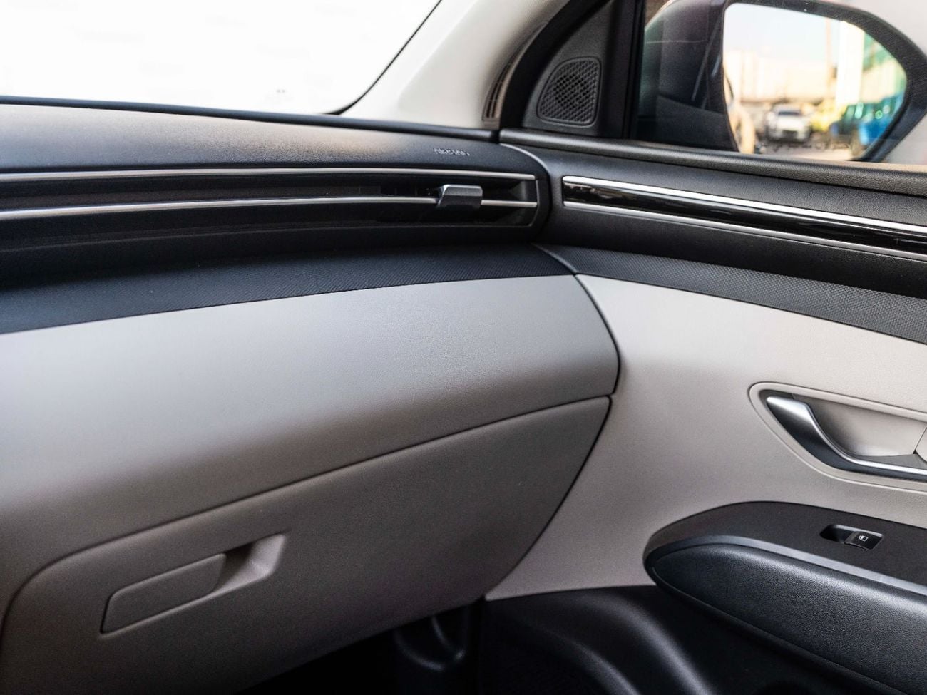 هيونداي توسون 2.0L Smart (FWD)