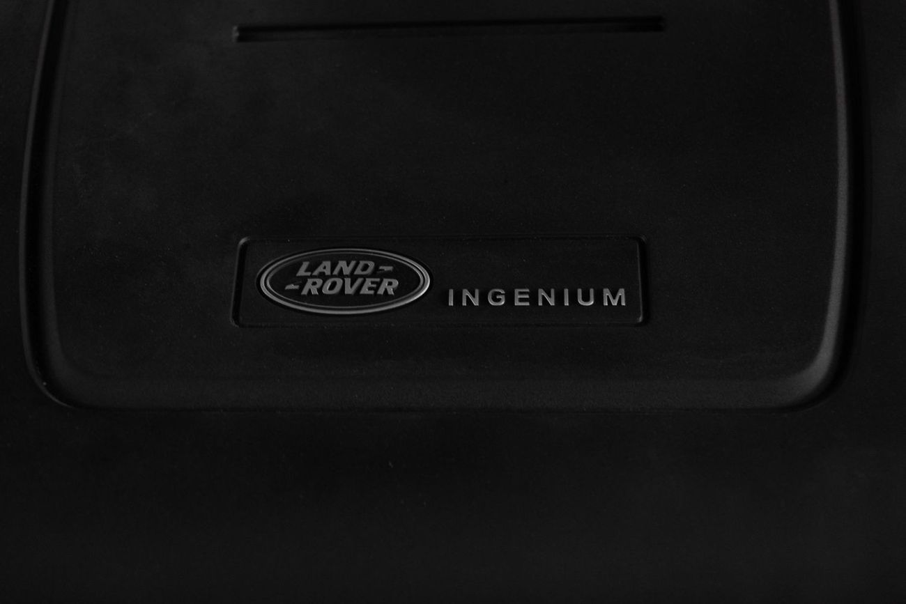 Land Rover Defender 110 SE P300 2.0L