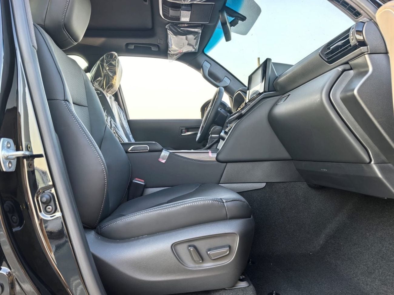 Toyota Land Cruiser GXR 4.0L NO RADAR