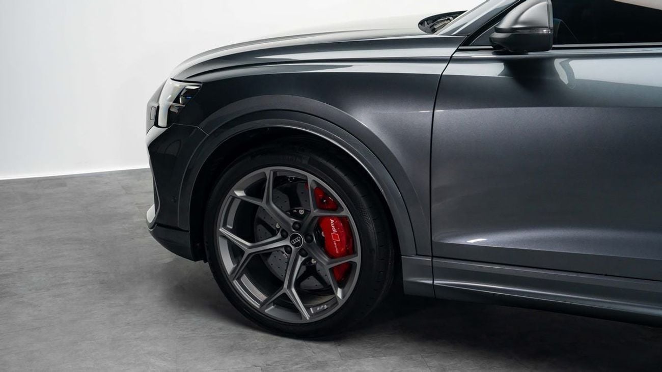 أودي RSQ8 Performance - 2025 - GCC Specs - Under Warranty and Service Contract