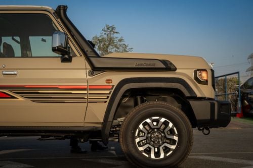 تويوتا لاند كروزر بيك آب LC79 DC 2.8 DSL Z1 A/T 2025YM