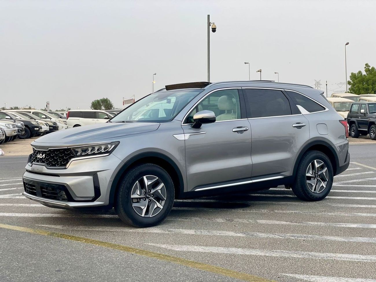 Kia Sorento 2021 Kia Sorento EX 1.6L Turbo V4 Hybrid Fuel Full Optiom Panoramic View - 7 Leather Seats With Rada