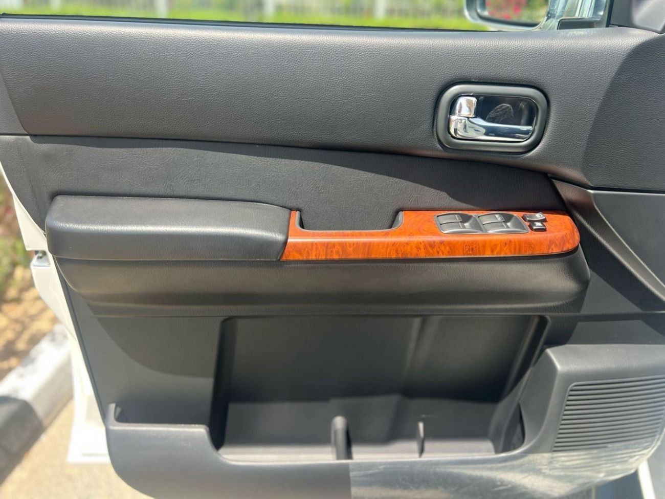 نيسان باترول سفاري Safari 4.8L M/T