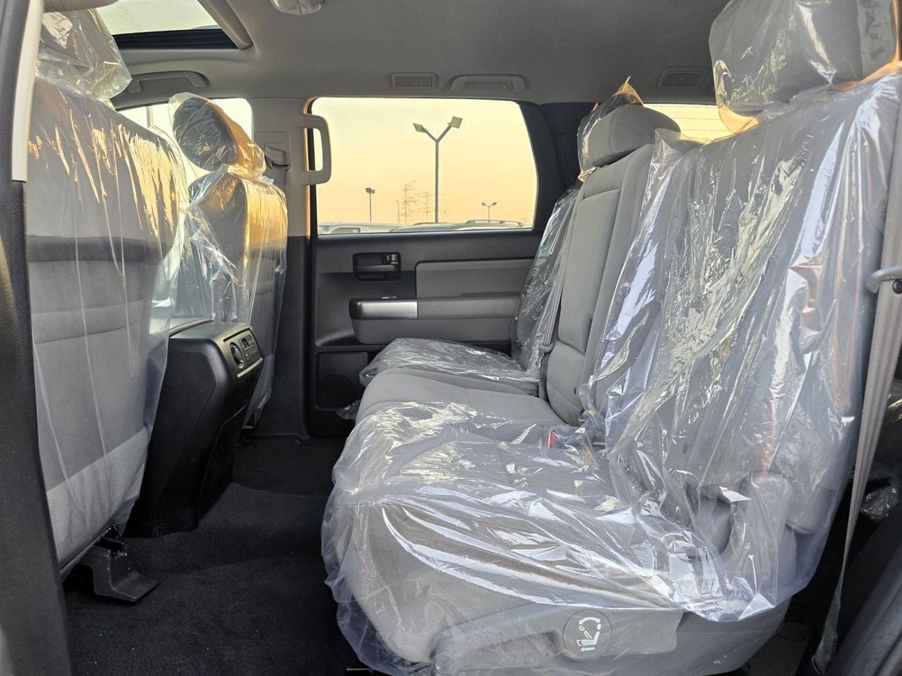 Toyota Sequoia SR5 2021 USA specs