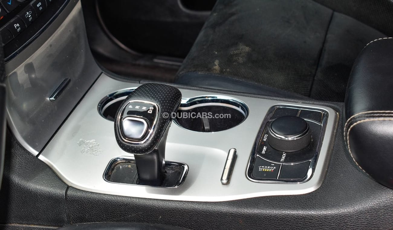 جيب جراند شيروكي SRT