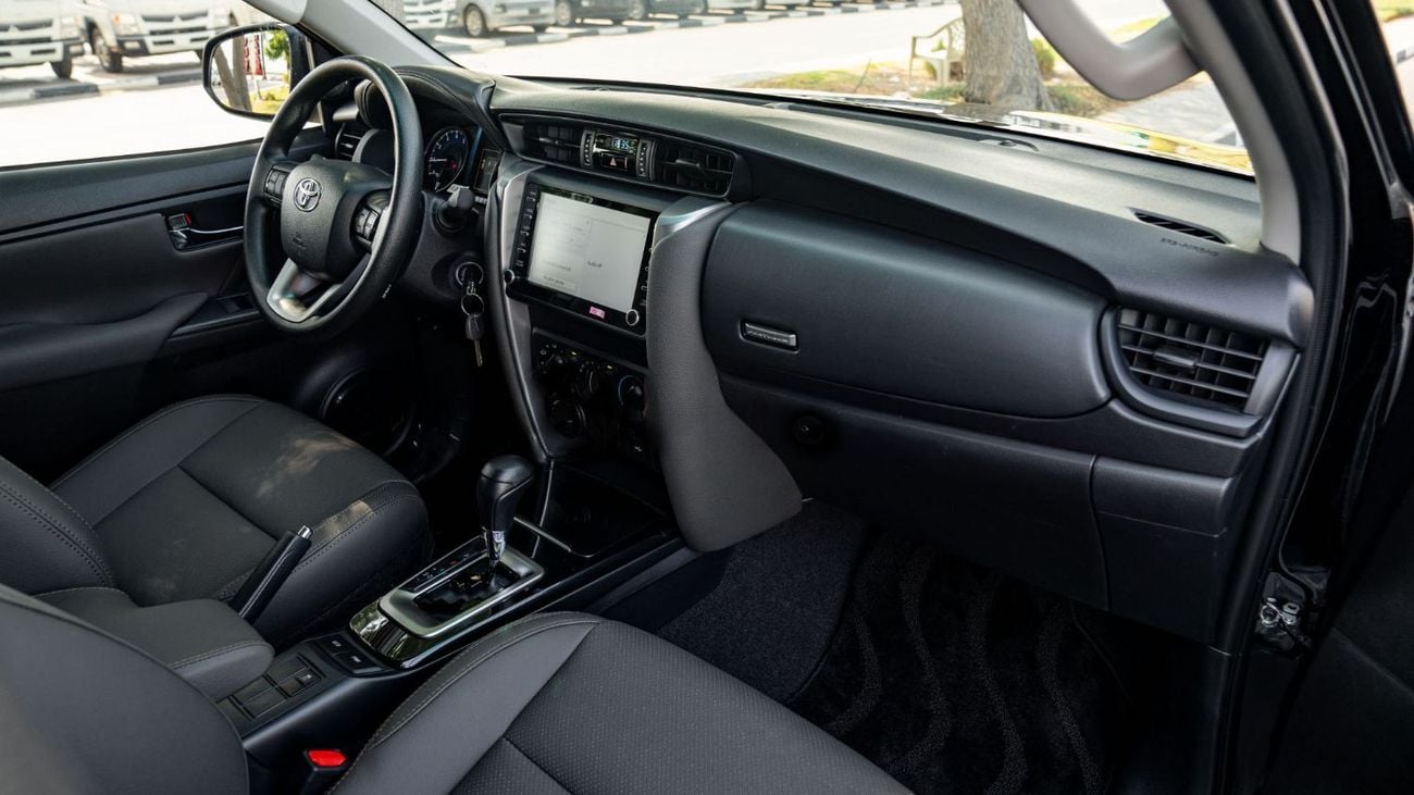 Toyota Fortuner GX2 2.7L 4WD