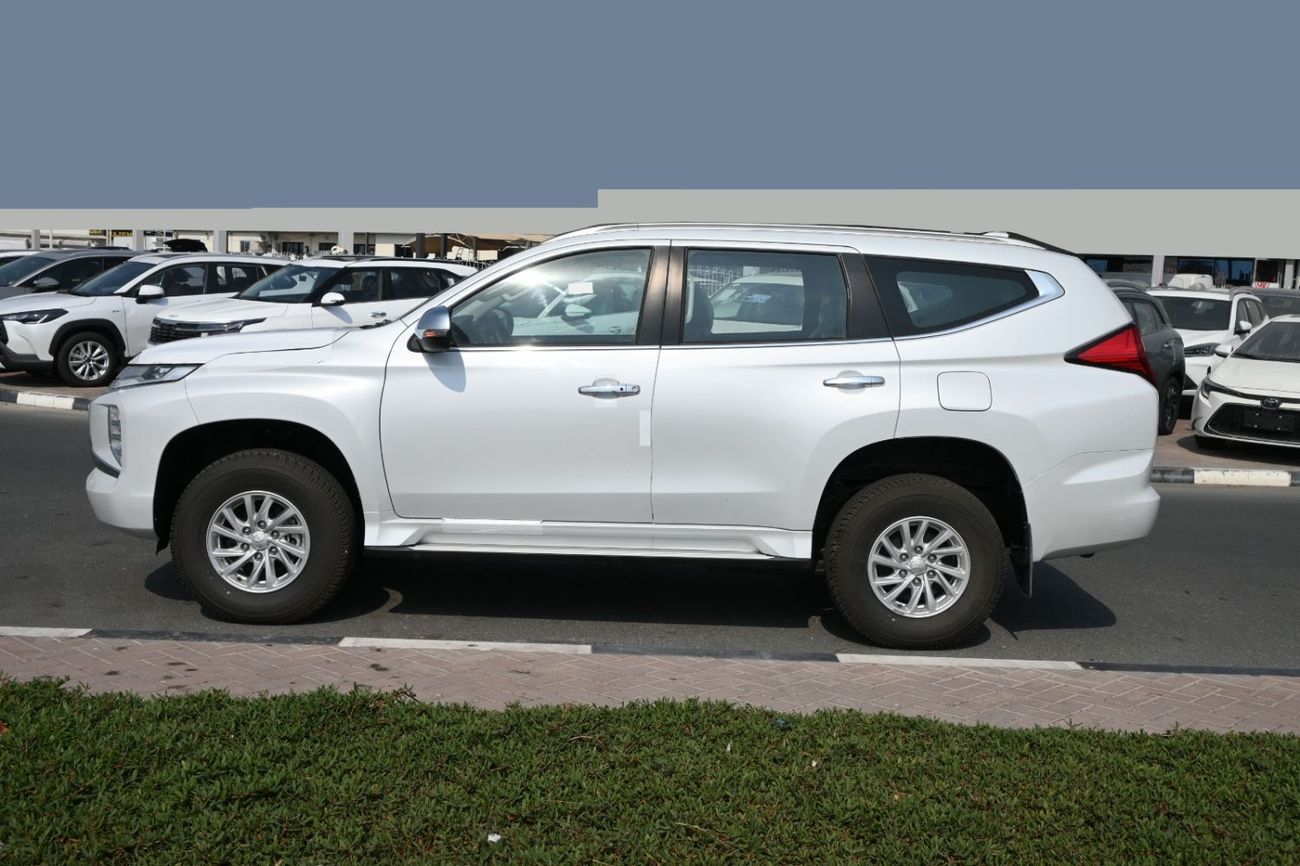 Mitsubishi Pajero MITSUBISHI PAJERO SPORT 2.5L 4WD A/T 7SEATER MID OPTION   MODEL YEAR: 2023