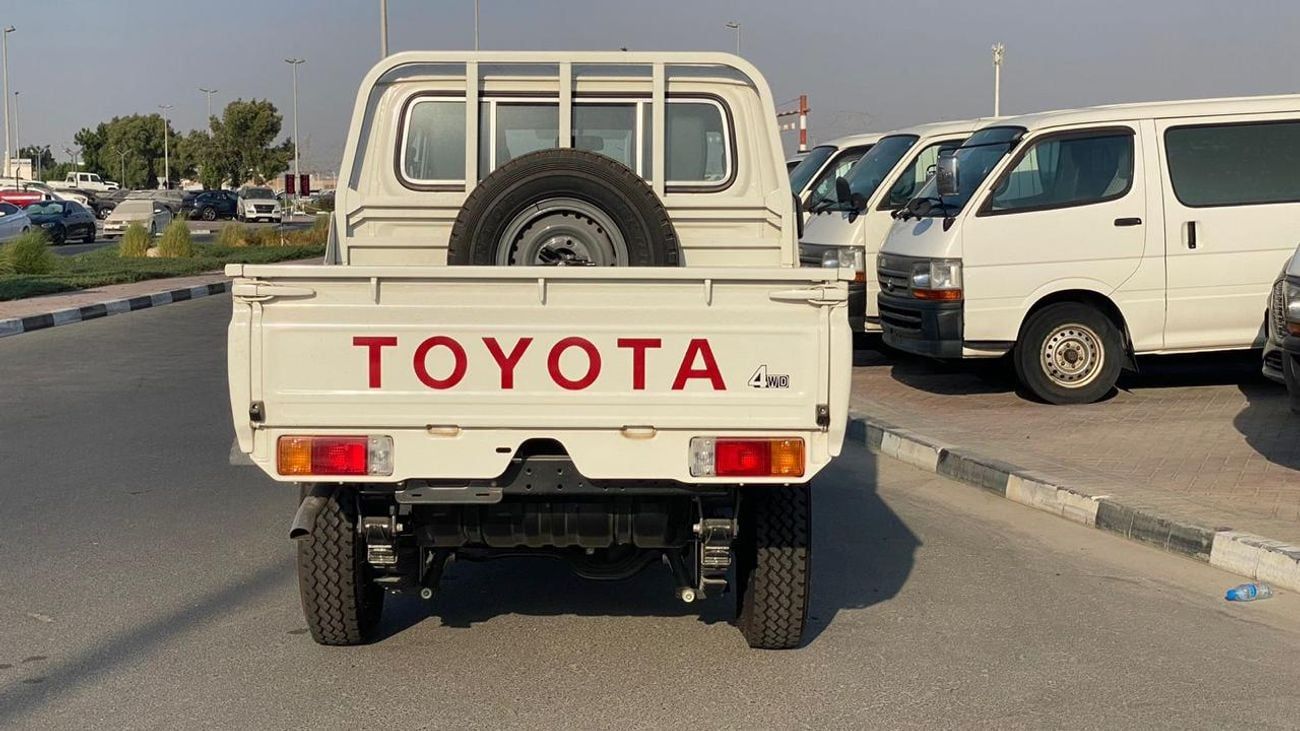 تويوتا لاند كروزر بيك آب 4.2  Diesel Double Cabin  brand New