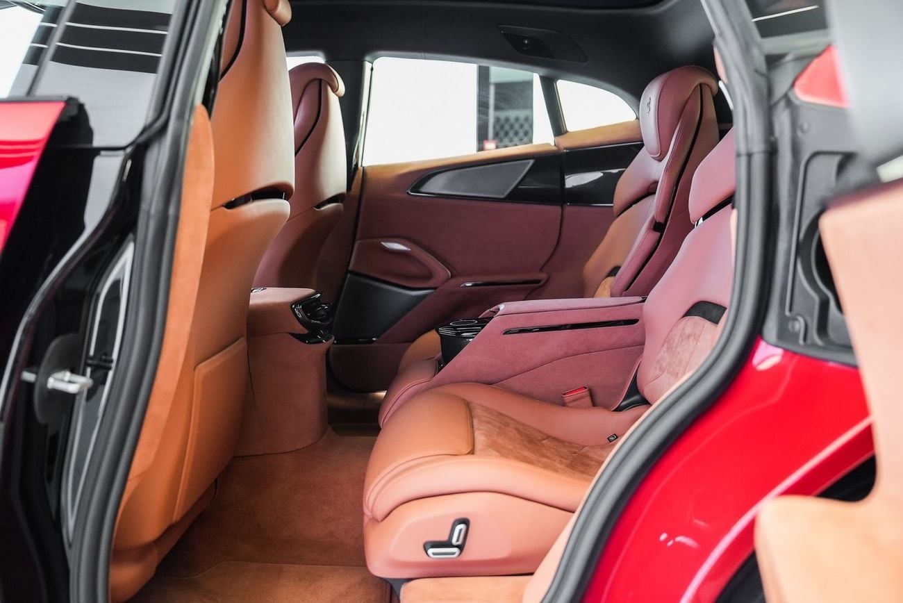 فيراري بوروسانجوي Ferrari Purosangue Full Carbon